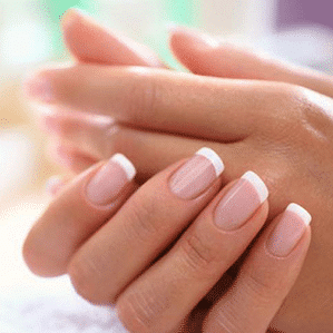 RICOSTRUZIONE UNGHIE